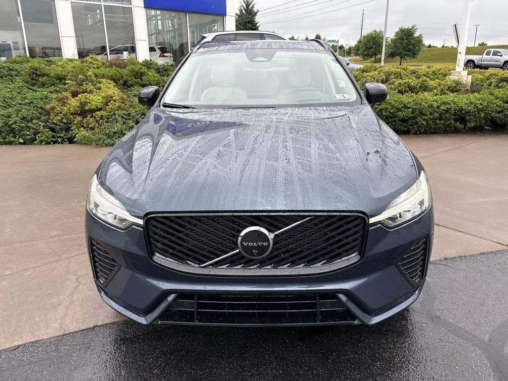 New 2026 Volvo XC60 B5 Ultra SUV