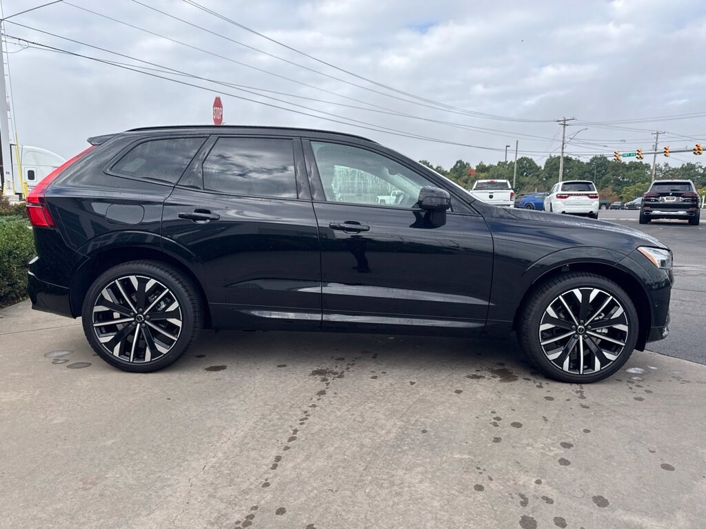 New 2027 Volvo XC60 B5 Ultra SUV