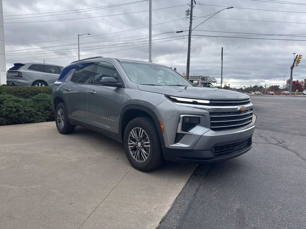 Used 2026 Chevrolet Traverse LT SUV