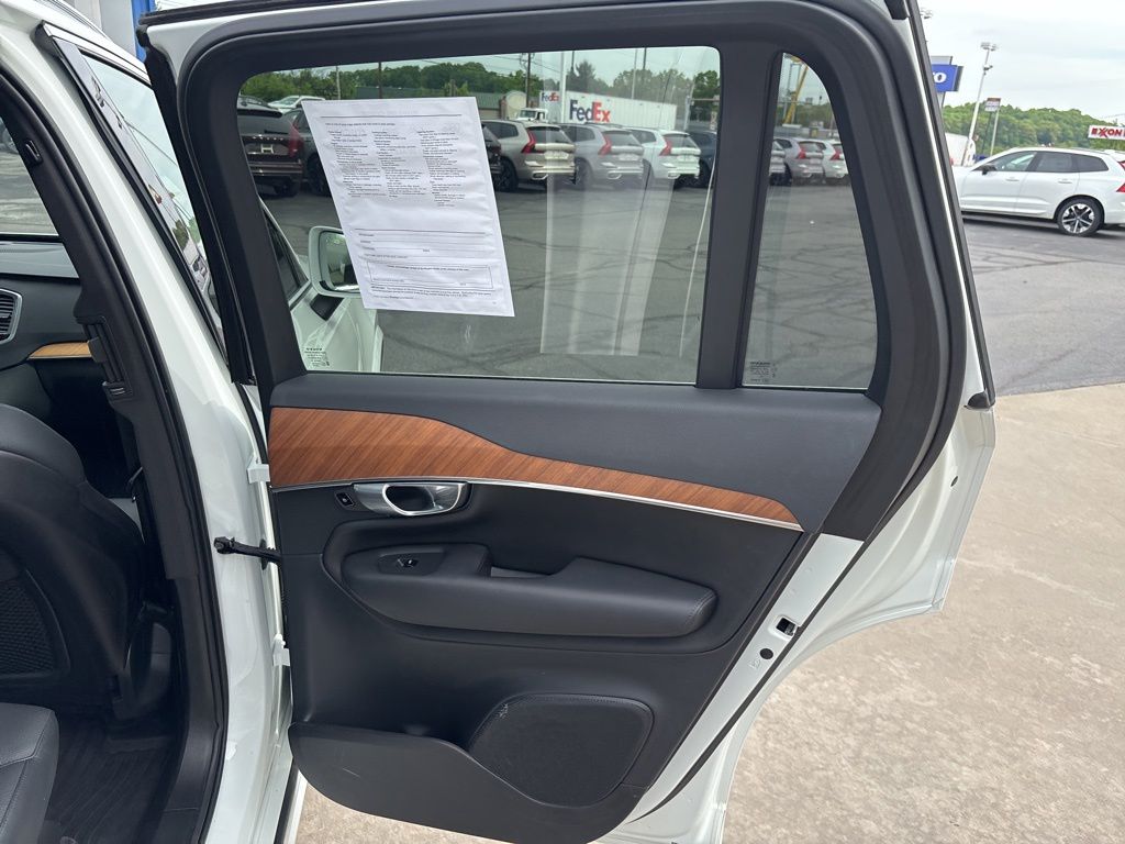 2023 Volvo XC90 Plus - Photo 32