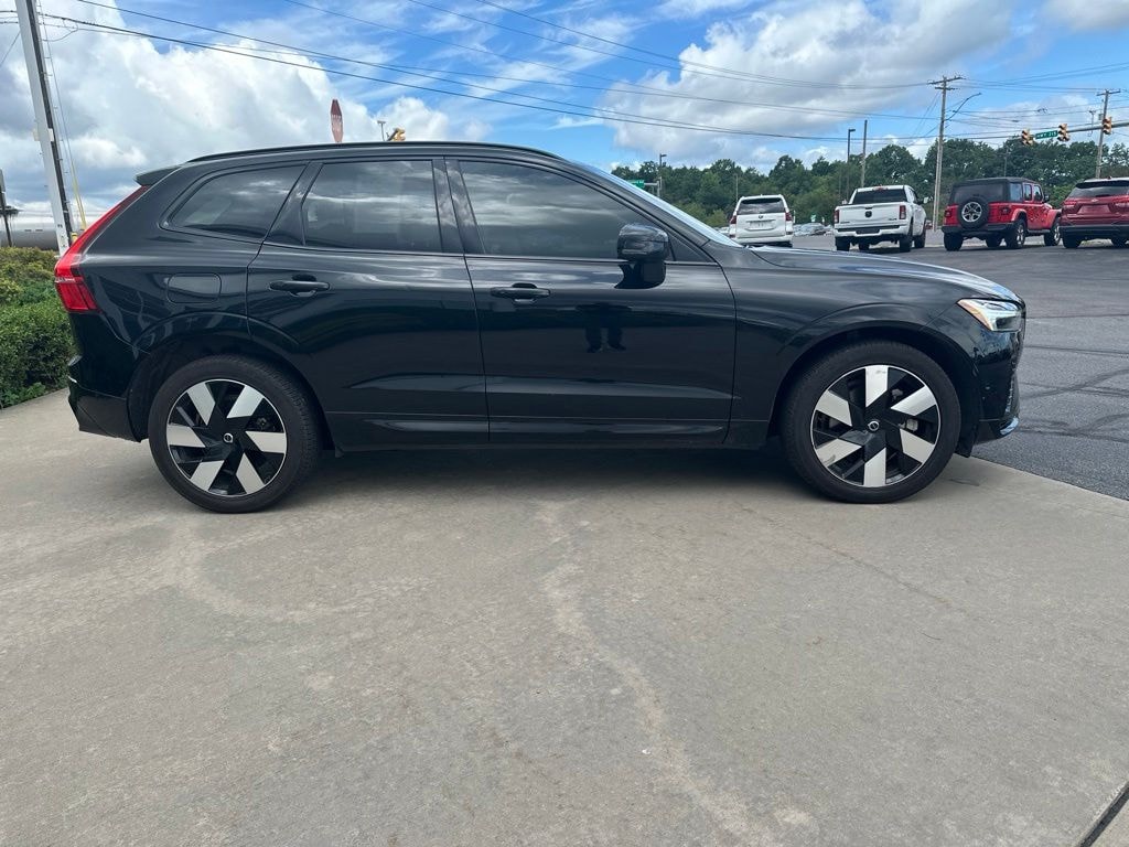 Certified 2025 Volvo XC60 Plug-In Hybrid T8 Plus SUV