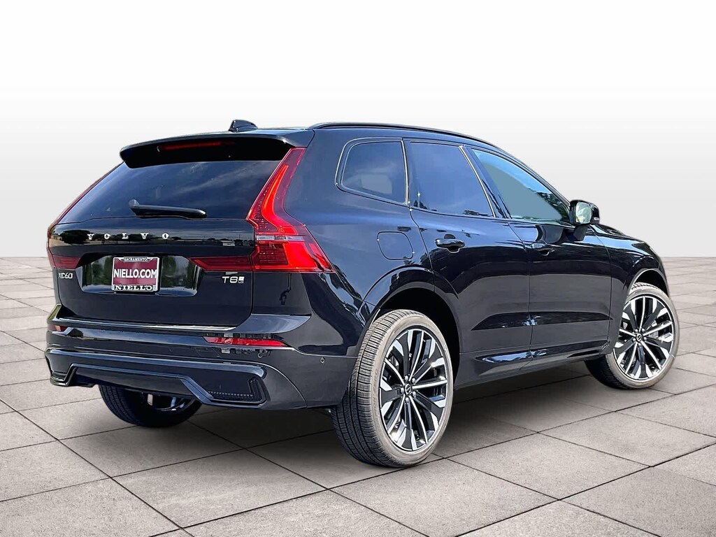 New 2027 Volvo XC60 plug-in hybrid T8 Ultra SUV