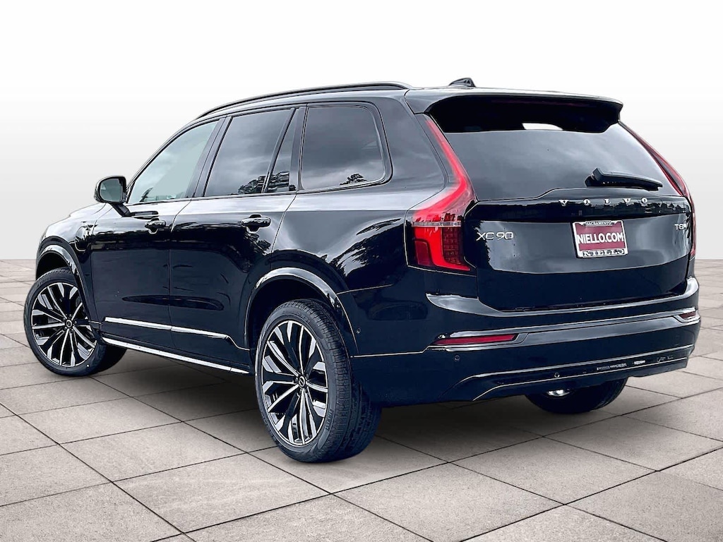 New 2026 Volvo XC90 plug-in hybrid T8 Ultra Dark Theme 7-Seater SUV