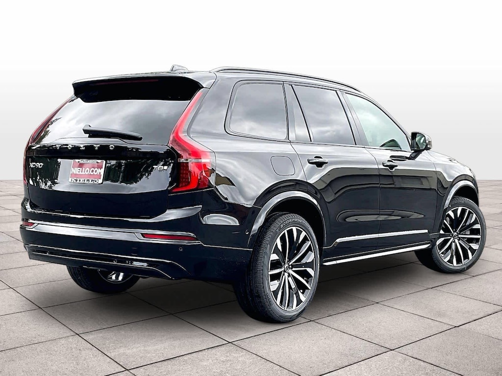 New 2026 Volvo XC90 plug-in hybrid T8 Ultra Dark Theme 7-Seater SUV