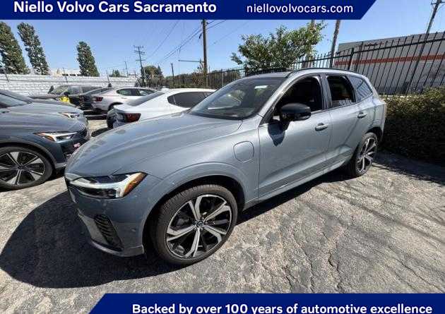  Volvo XC60 Recharge Plug-In Hybrid