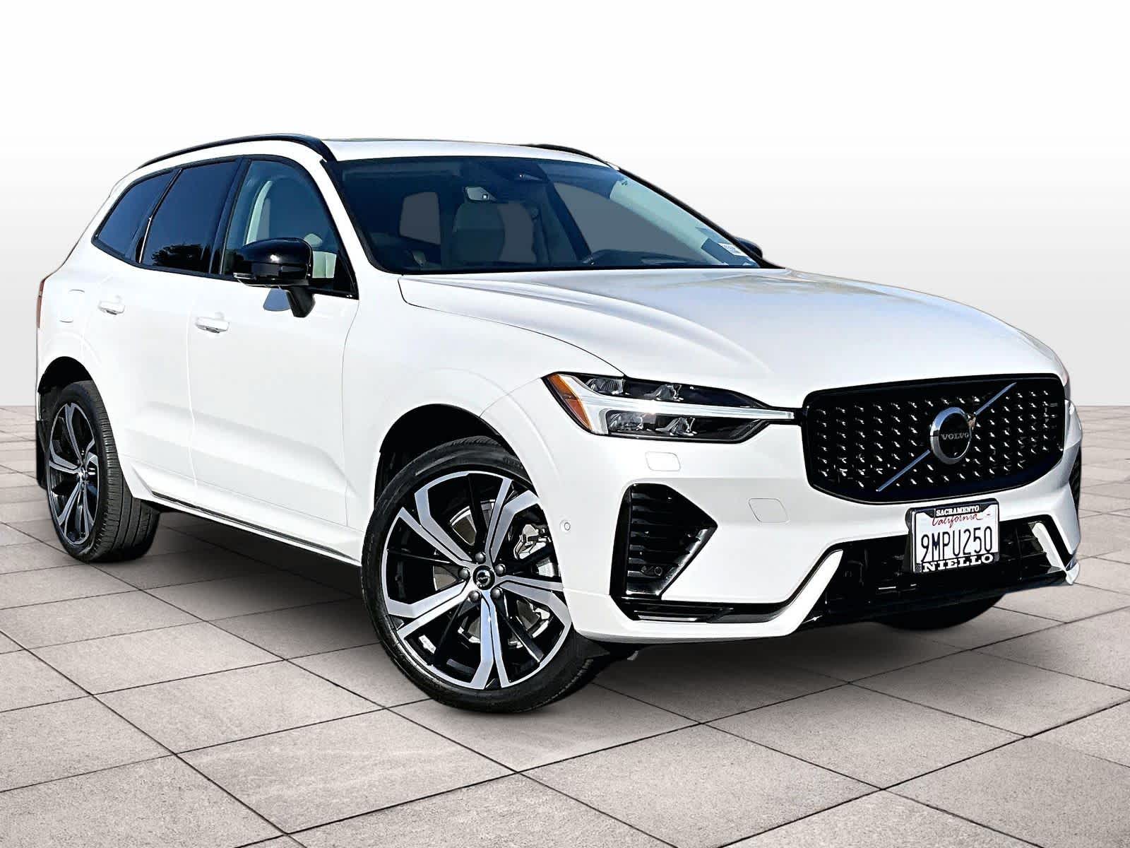 Used 2024 Volvo XC60 Recharge Plug-In Hybrid Ultimate Dark Theme T8 eAWD PHEV