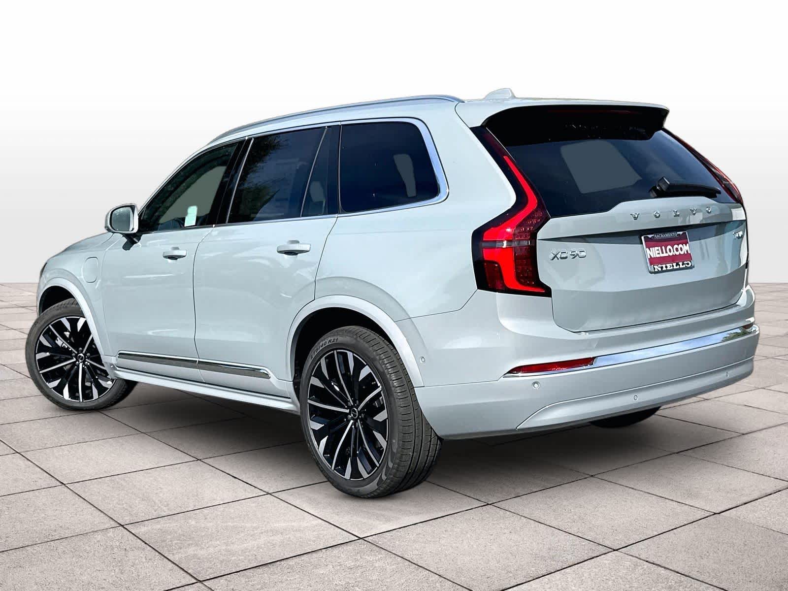 New 2026 Volvo XC90 plug-in hybrid T8 Ultra 7-Seater SUV