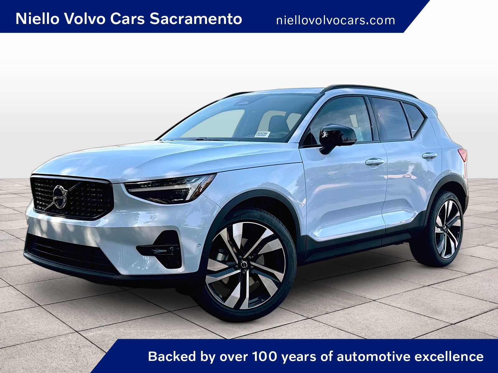 2026 Volvo XC40 B5 Plus AWD SUV
