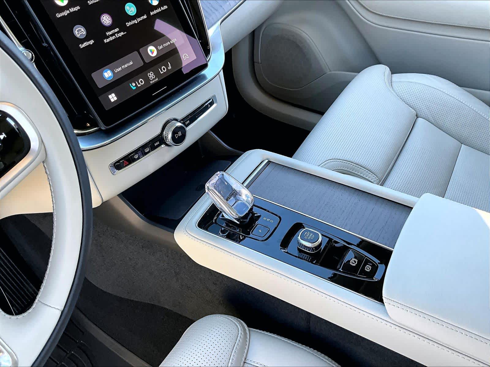 2026 Volvo XC90 Ultra - Photo 20