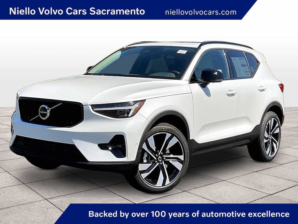 New 2026 Volvo XC40 B5 Ultra SUV