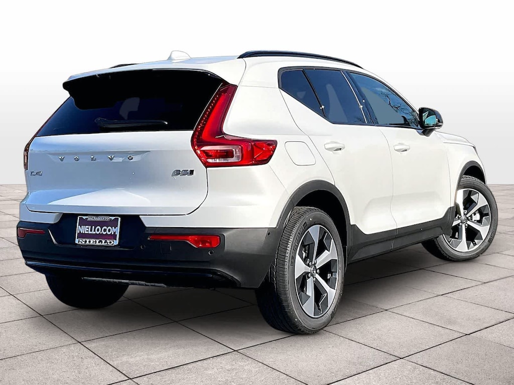 New 2026 Volvo XC40 B5 Plus SUV