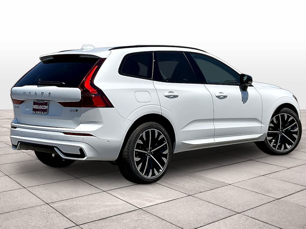 New 2026 Volvo XC60 B5 Ultra SUV