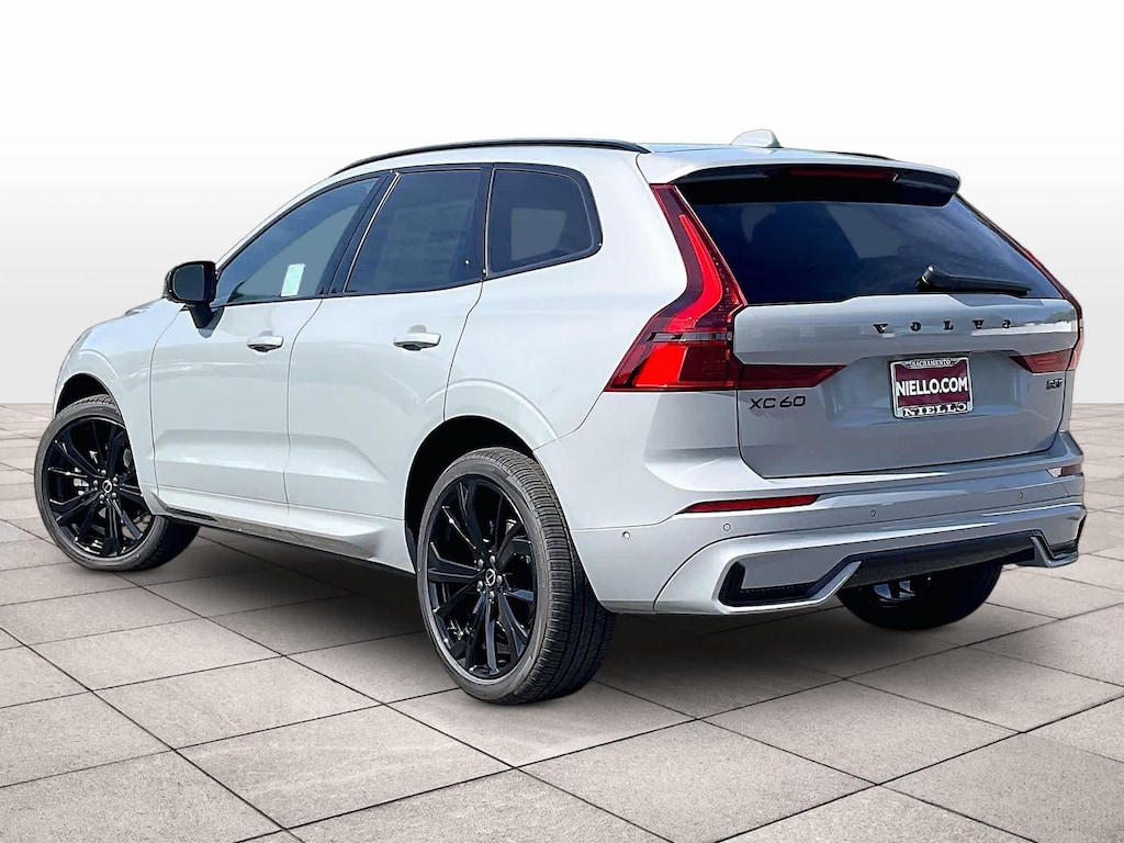 New 2026 Volvo XC60 B5 Ultra Black Edition SUV