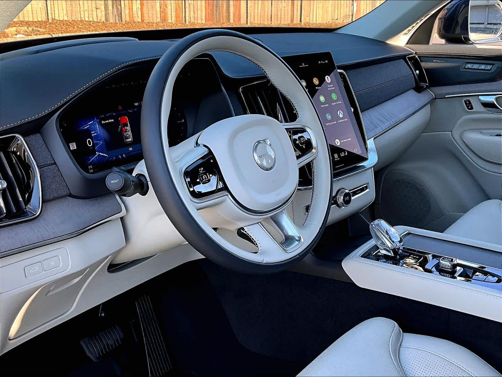 2026 Volvo XC90 Ultra - Photo 17