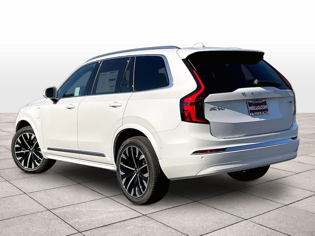 Used 2026 Volvo XC90 Plug-In Hybrid Plus T8 AWD 7-Seater