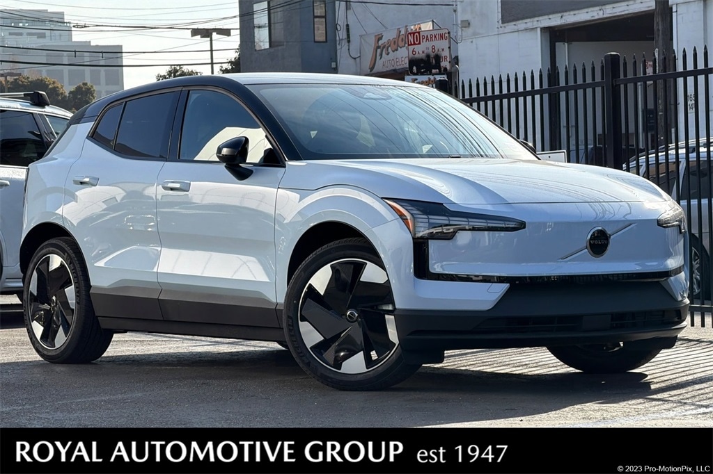 2026 Volvo EX30 Plus