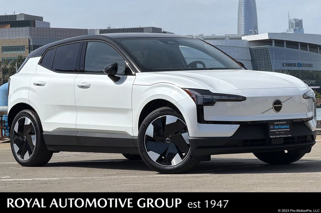 2026 Volvo EX30 Plus