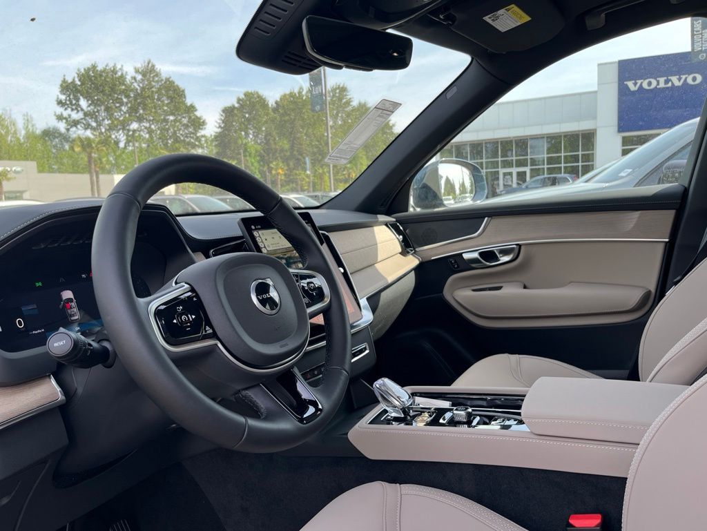 2026 Volvo XC90 Core - Photo 12