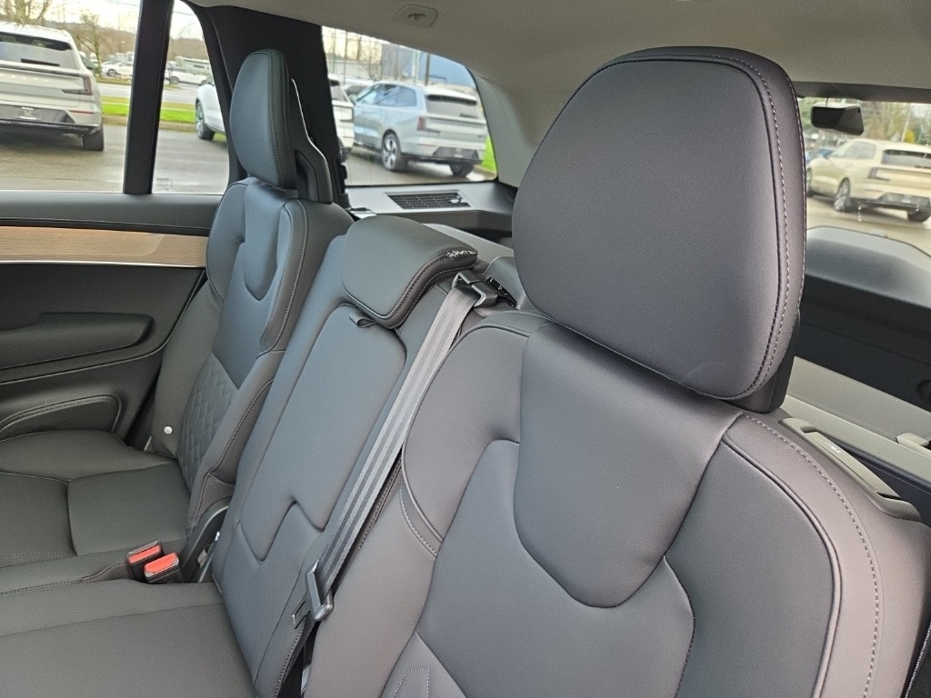 2026 Volvo XC90 Core - Photo 6