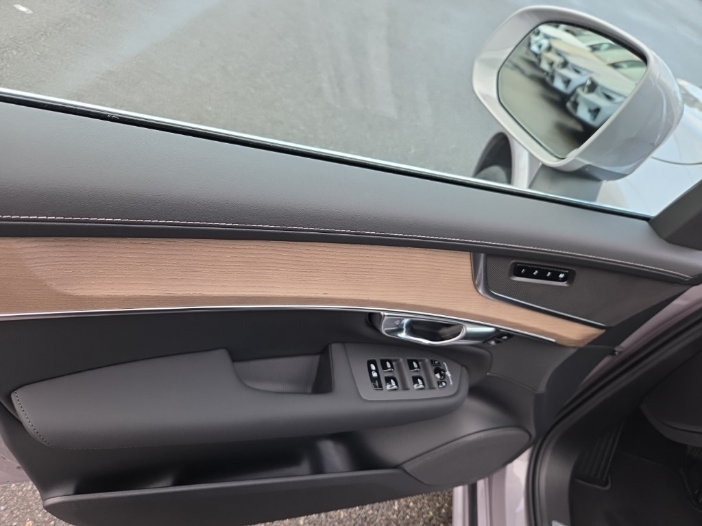 New 2026 Volvo XC90 B6 Core SUV