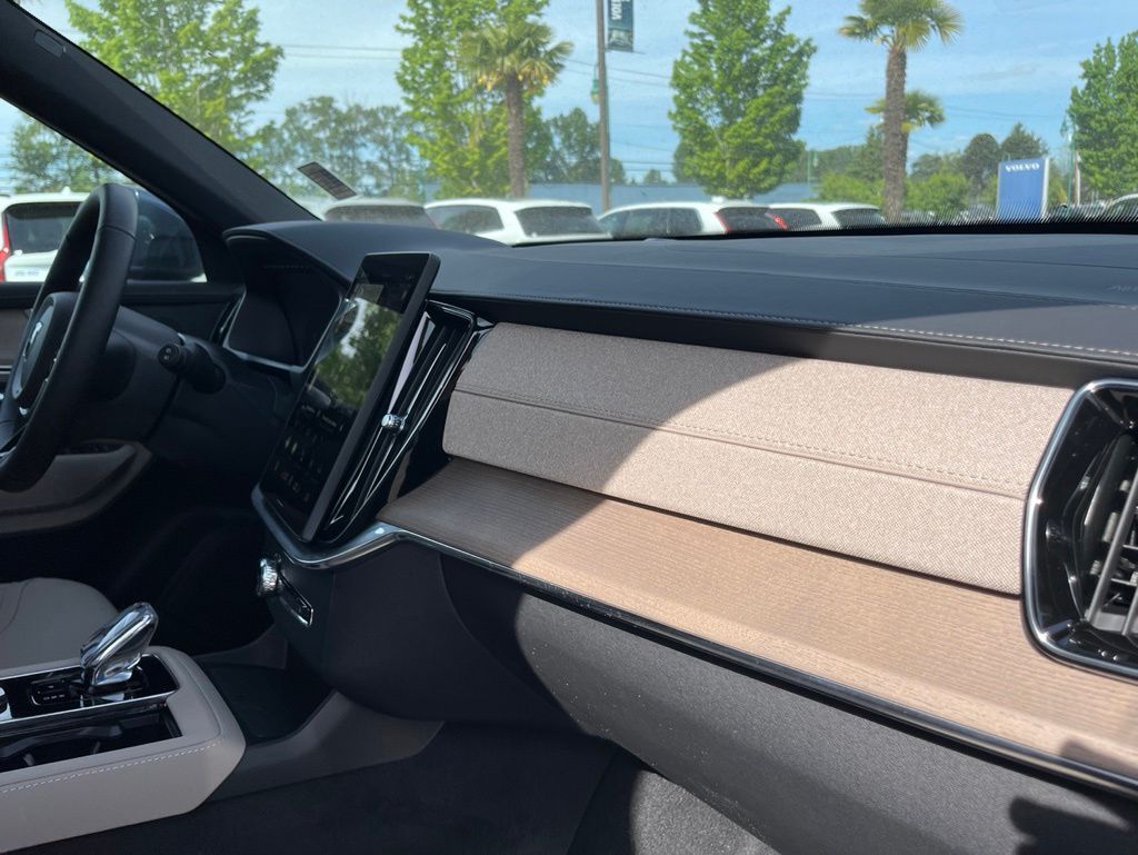 2026 Volvo XC90 Core - Photo 20
