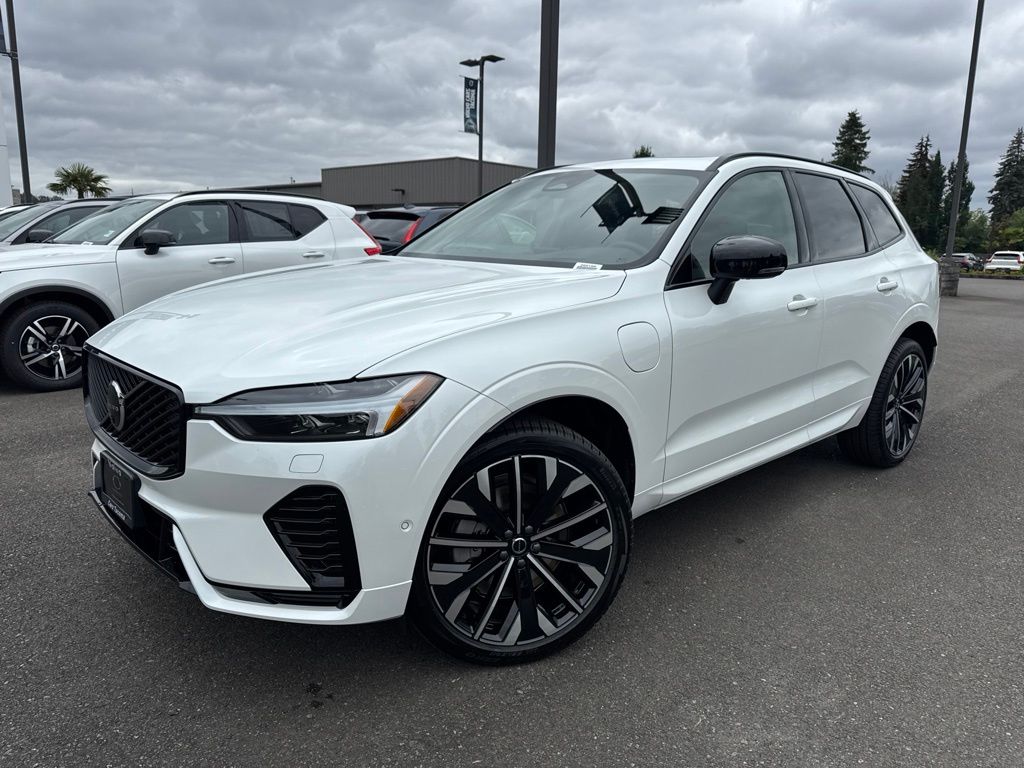 2026 Volvo XC60 plug-in hybrid