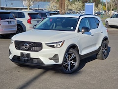 2026 Volvo XC40 B5 Core AWD SUV