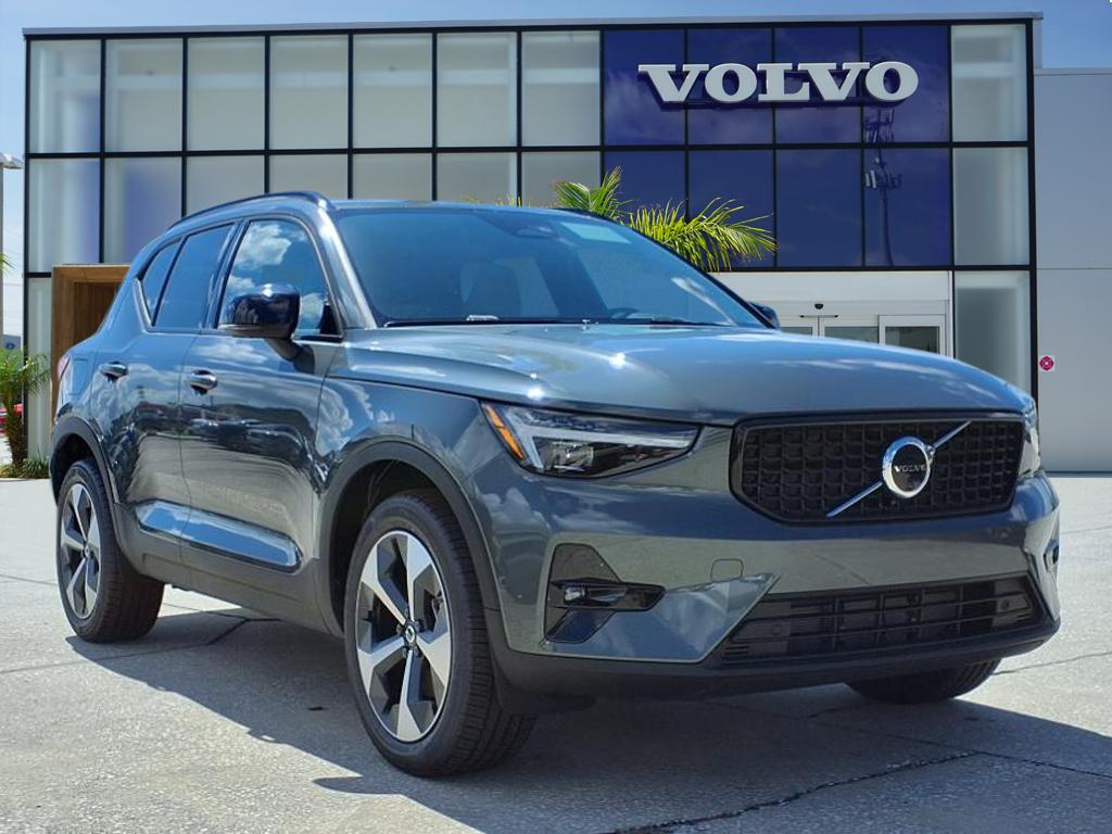 2026 Volvo XC40