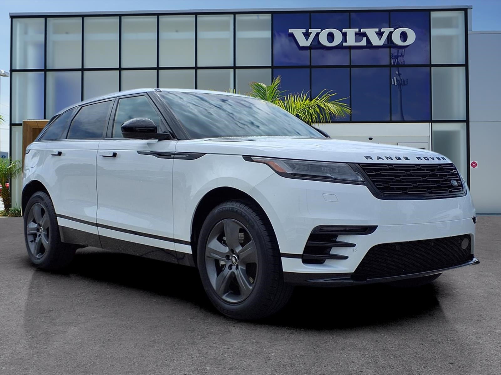 2025 Land Rover Range Rover Velar