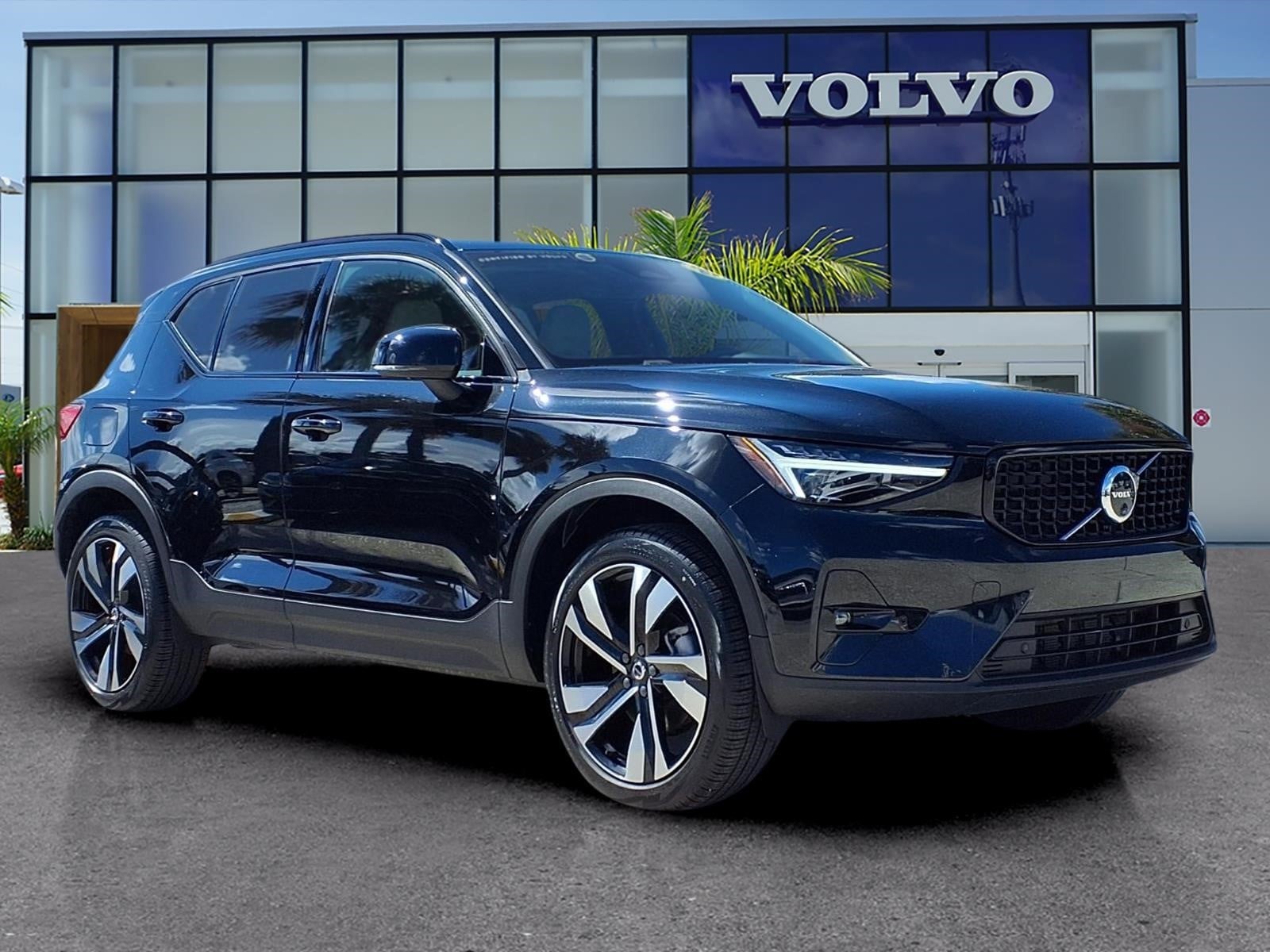 2025 Volvo XC40 Ultra