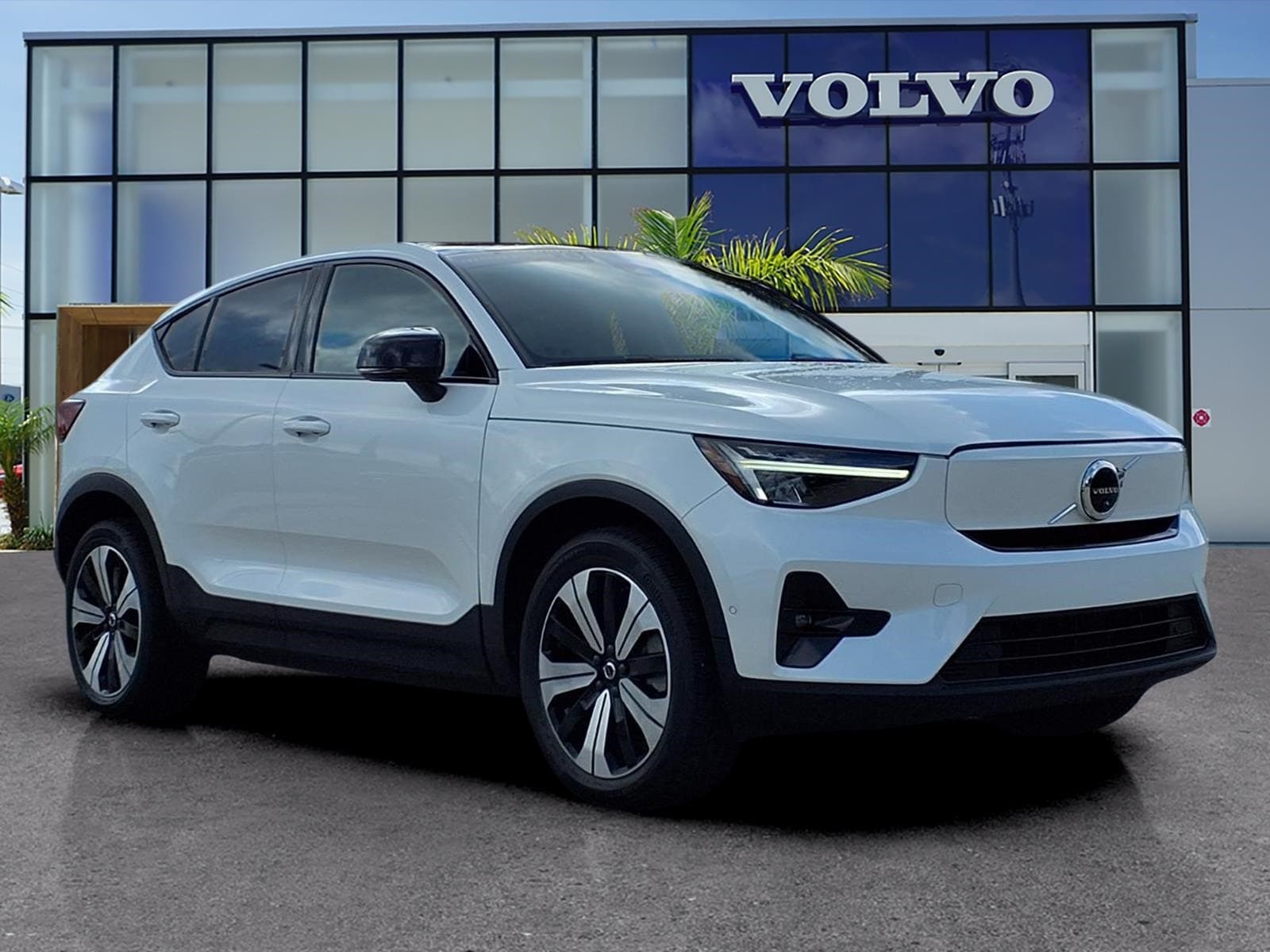 2023 Volvo C40 Recharge