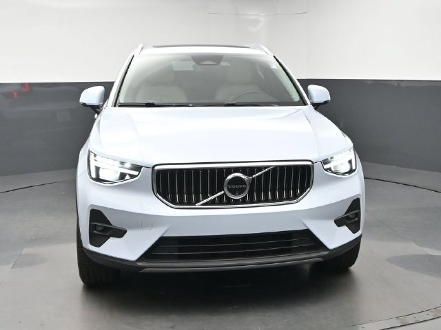 Used 2024 Volvo XC40 Ultimate SUV
