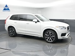 2020 Volvo XC90 T6 Momentum SUV