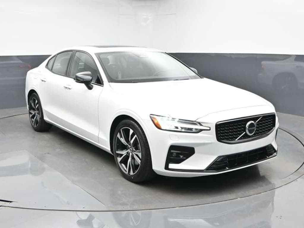 Used 2023 Volvo S60 B5 Core Dark Theme Sedan