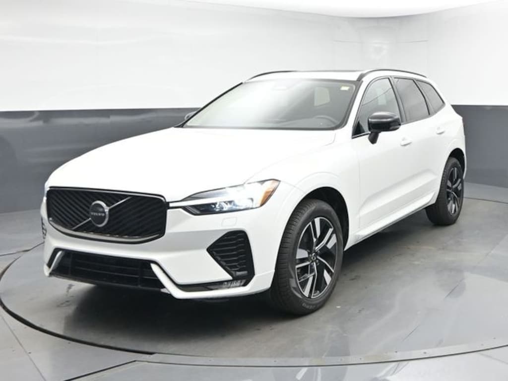 New 2026 Volvo XC60 B5 Core SUV