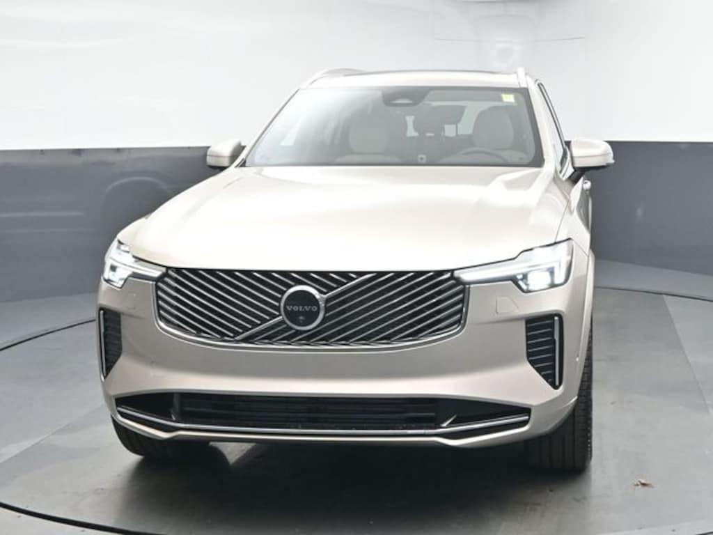 New 2026 Volvo XC90 plug-in hybrid T8 Plus 7-Seater SUV