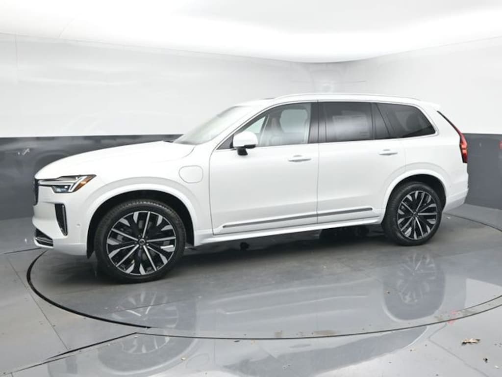 New 2026 Volvo XC90 plug-in hybrid T8 Ultra 7-Seater SUV