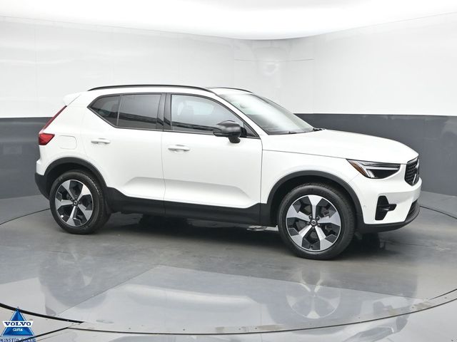 2024 Volvo XC40