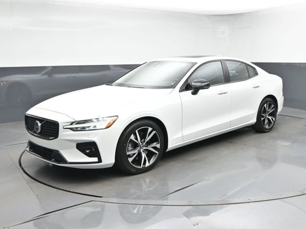 Used 2023 Volvo S60 B5 Core Dark Theme Sedan