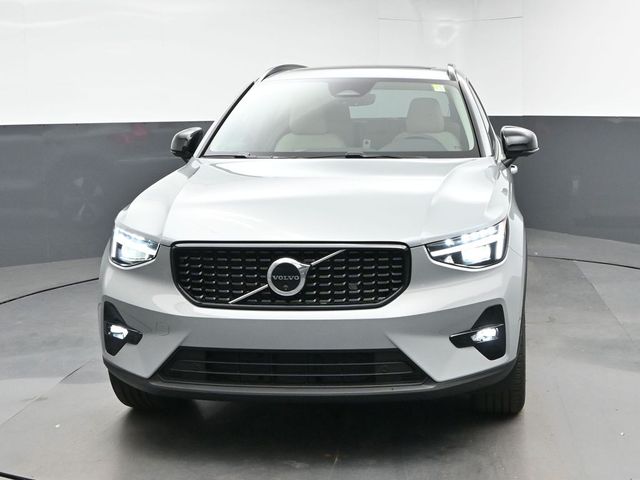 New 2026 Volvo XC40 B5 Plus SUV