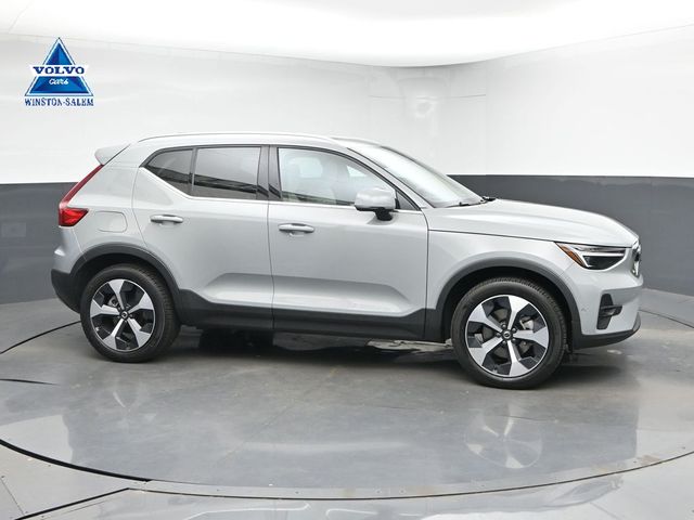 2024 Volvo XC40