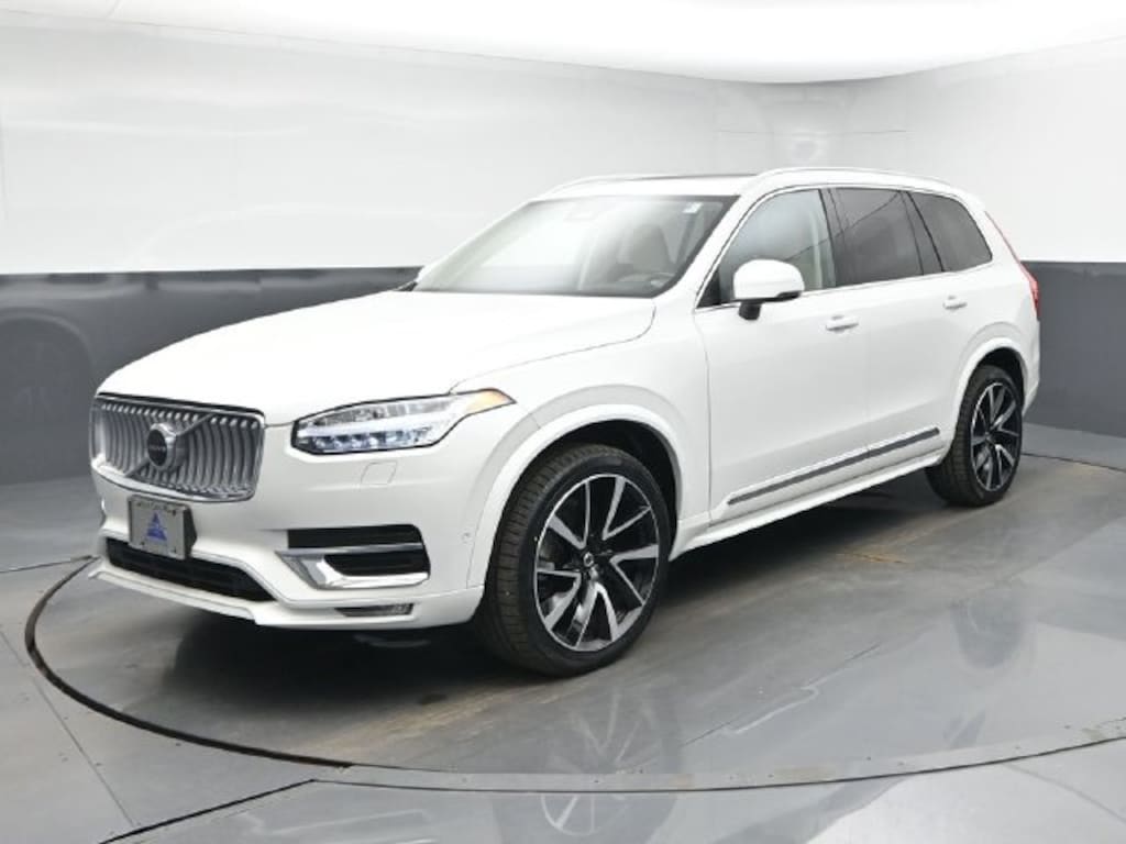 Used 2025 Volvo XC90 B5 Plus SUV