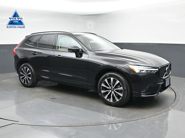 2024 Volvo XC60 B5 Plus Dark Theme SUV