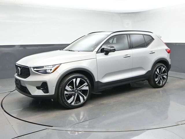 Used 2023 Volvo XC40 Ultimate SUV