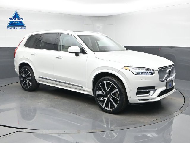 2025 Volvo XC90 B5 Plus SUV