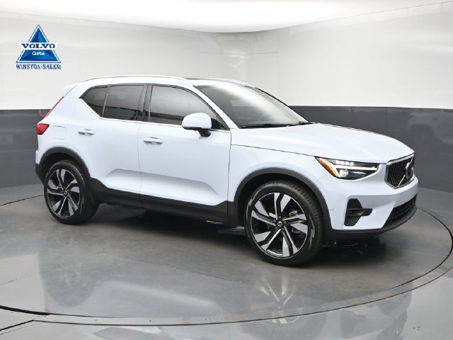 Used 2024 Volvo XC40 Ultimate SUV