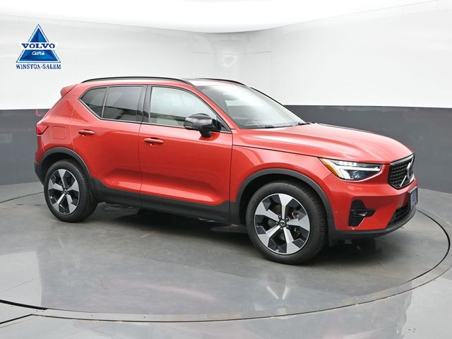 2023 Volvo XC40