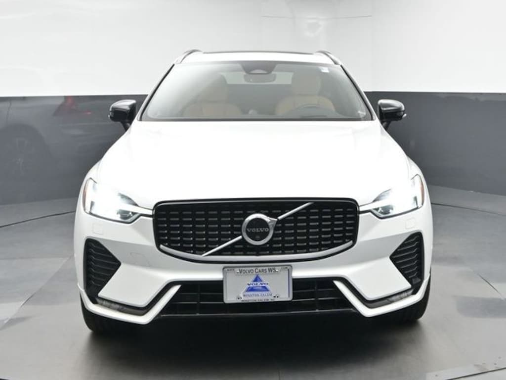 Used 2023 Volvo XC60 B6 Ultimate Dark Theme SUV