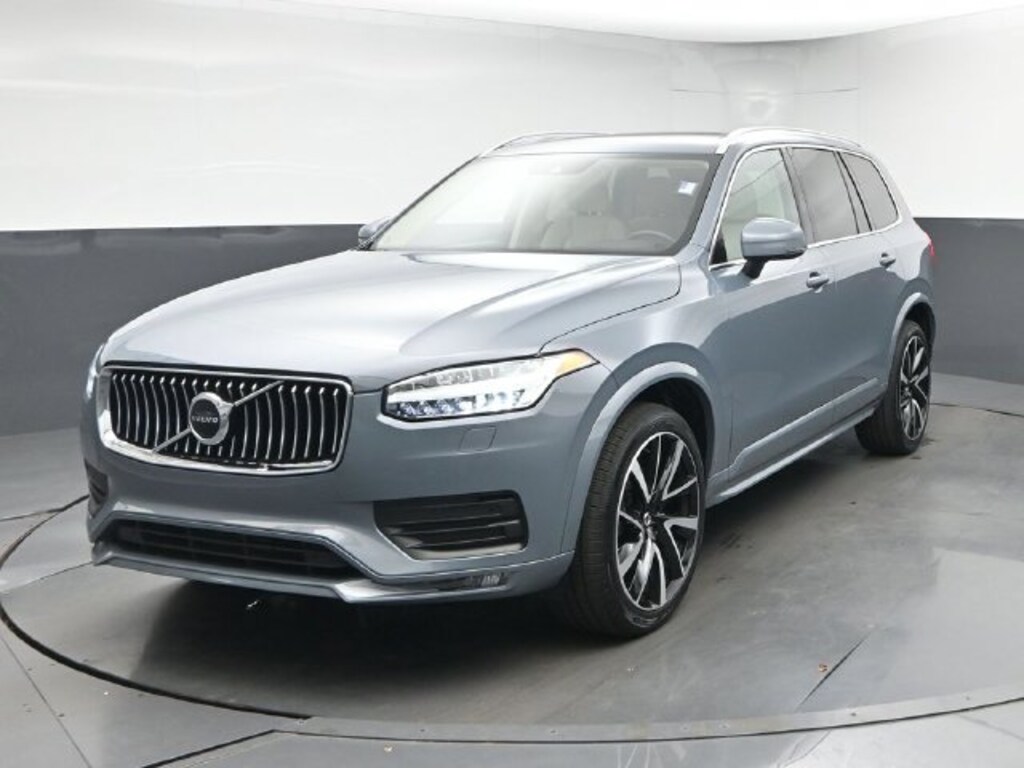 Used 2021 Volvo XC90 T6 Momentum SUV