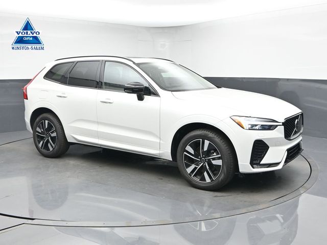 New 2026 Volvo XC60 B5 Core SUV